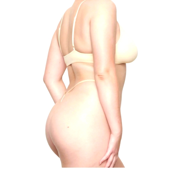 Skims Micro Thong - Picture 2 of 3